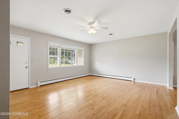 Property Slideshow image 2 of 25 | 943 edgebrook dr, Toms River, NJ, 08757