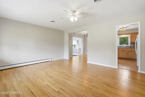 Property Slideshow image 3 of 25 | 943 edgebrook dr, Toms River, NJ, 08757