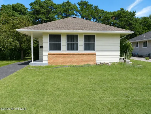 Property Slideshow image 2 of 20 | 2201 mount hope ln, Toms River, NJ, 08753