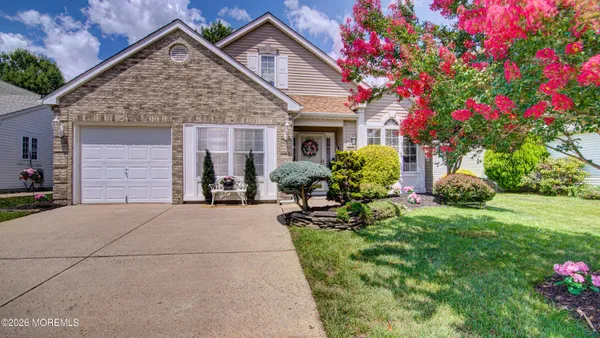 Property Slideshow image 2 of 32 | 22 portebello rd, Jackson, NJ, 08527