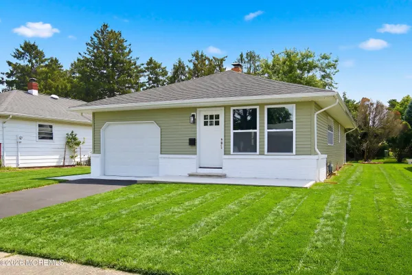Property Slideshow image 3 of 52 | 7 frederiksted st, Toms River, NJ, 08757