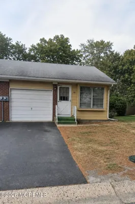 Property Slideshow image 2 of 19 | 14 lenape dr, Whiting, NJ, 08759