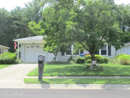 Property Slideshow image 2 of 27 | 71 meadowbrook rd, Brick, NJ, 08723