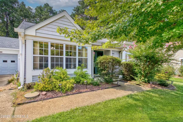 Property Slideshow image 3 of 37 | 1207b thornbury ln, Manchester, NJ, 08759
