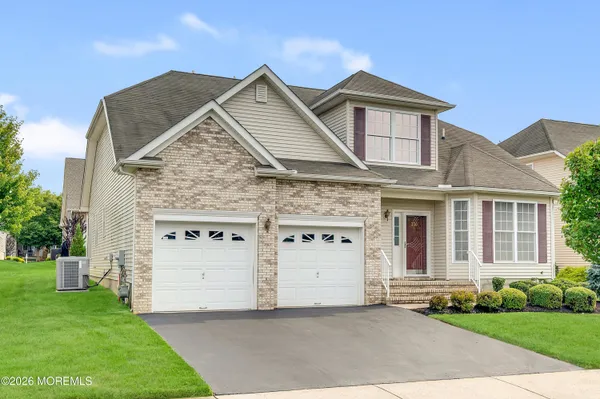 Property Slideshow image 3 of 43 | 330 van dusen dr, Marlboro, NJ, 07746