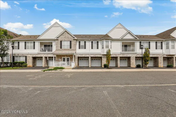 Property Slideshow image 2 of 40 | 114 magna carta dr, Morganville, NJ, 07751