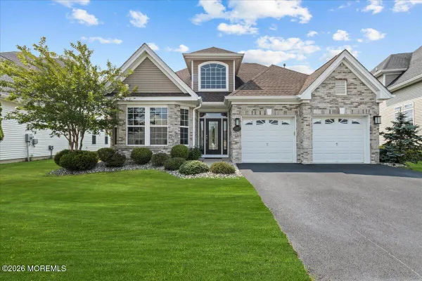 Property Slideshow image 2 of 42 | 7 firefly ln, Barnegat, NJ, 08005