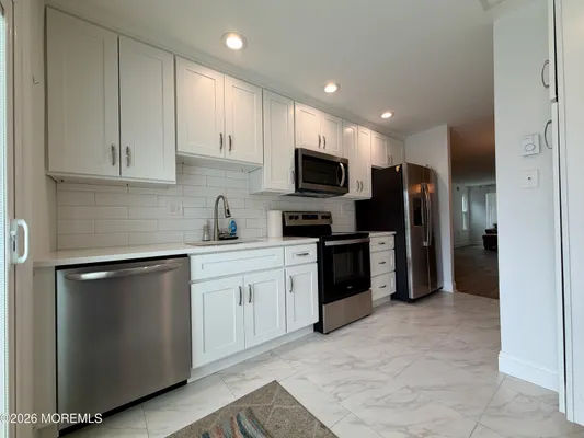 Property Slideshow image 3 of 27 | 442b dartmoor way, Manchester, NJ, 08759
