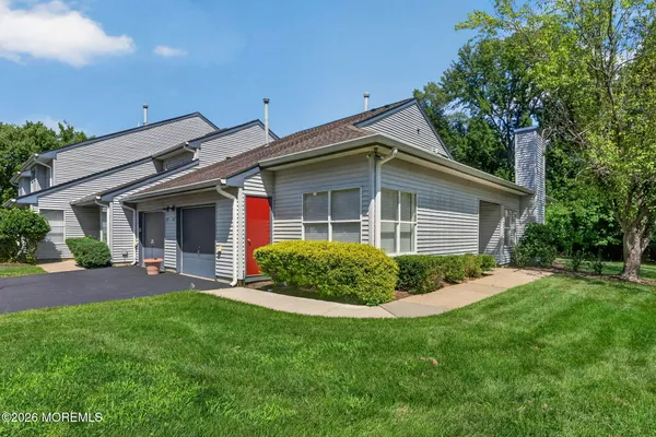 Property Slideshow image 2 of 22 | 468 bayberry ct, Englishtown, NJ, 07726