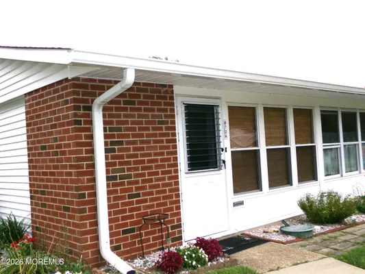 Property Slideshow image 2 of 20 | 872a balmoral ct a, Lakewood, NJ, 08701