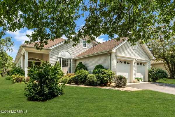 Property Slideshow image 2 of 63 | 16 bellflower dr, Lakewood, NJ, 08701