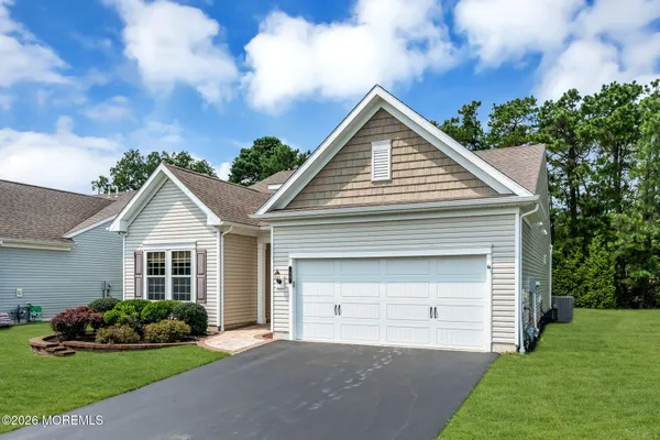 Property Slideshow image 3 of 45 | 30 aylesford ln, Manchester, NJ, 08759