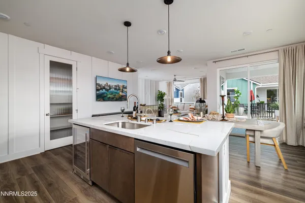 Property Slideshow image 3 of 11 | 284 arlis pl, Sparks, NV, 89441