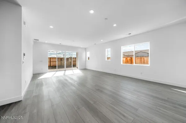 Property Slideshow image 3 of 17 | 2305 rocky anchor ln oakhill 137, Sparks, NV, 89436