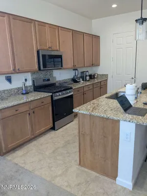 Property Slideshow image 2 of 5 | 2260 newberry way, Sparks, NV, 89441