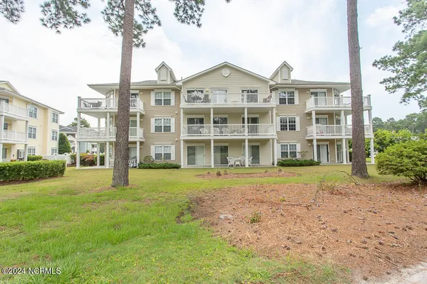 Property Slideshow image 3 of 35 | 1215 n middleton dr 3005, Calabash, NC, 28467