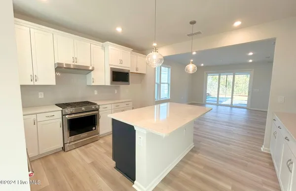 Property Slideshow image 2 of 41 | 5047 meadow buttercup ct, Leland, NC, 28479