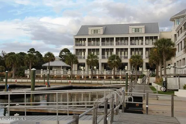 Property Slideshow image 3 of 4 | 2571 st james dr # c-33, Southport, NC, 28461