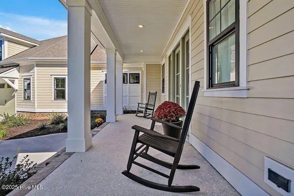 Property Slideshow image 3 of 49 | 3810 river park way ne, Leland, NC, 28451