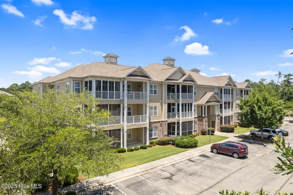 Property Slideshow image 2 of 39 | 235 woodlands way 9, Calabash, NC, 28467
