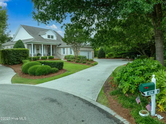 Property Slideshow image 2 of 53 | 424 black diamond dr, Wilmington, NC, 28411