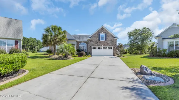 Property Slideshow image 2 of 51 | 693 donmovin ct nw, Calabash, NC, 28467