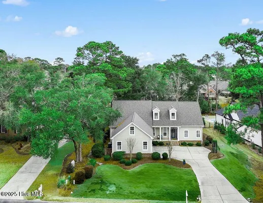 Property Slideshow image 2 of 101 | 2784 oakbluff cir, Southport, NC, 28461