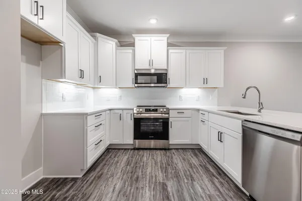 Property Slideshow image 3 of 36 | 395 s crow creek dr nw unit 1817, Calabash, NC, 28467