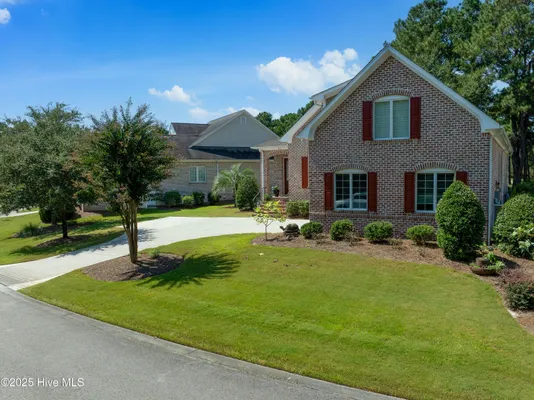 Property Slideshow image 2 of 58 | 571 windstar ln, Wilmington, NC, 28411