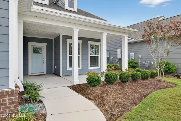 Property Slideshow image 3 of 60 | 511 craddock dr, Wilmington, NC, 28412