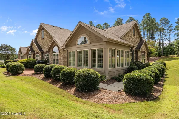 Property Slideshow image 2 of 34 | 105 e chelsea ct, Southern Pines, NC, 28387