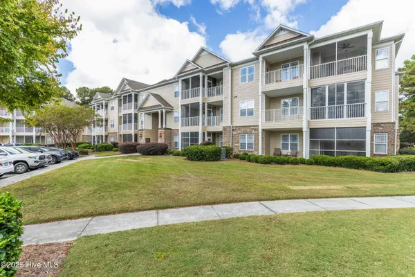 Property Slideshow image 2 of 86 | 260 woodlands way unit 18, Calabash, NC, 28467