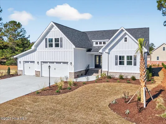 Property Slideshow image 2 of 73 | 564 fairburn ct, Calabash, NC, 28467