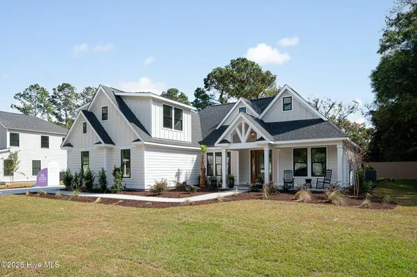 Property Slideshow image 3 of 41 | 385 crow creek dr, Calabash, NC, 28467