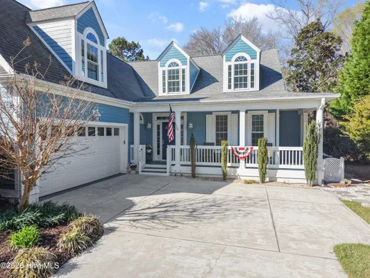 Property Slideshow image 3 of 62 | 4120 lark bunting ct, Southport, NC, 28461