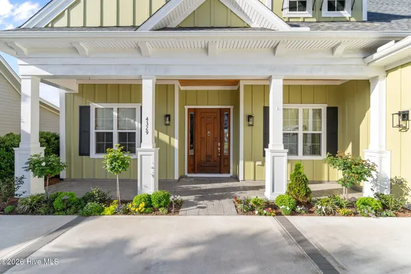 Property Slideshow image 3 of 52 | 4329 singletary lake dr, Leland, NC, 28451