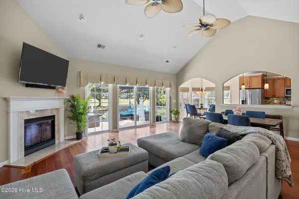 Property Slideshow image 3 of 49 | 110 ravennaside dr, Calabash, NC, 28467