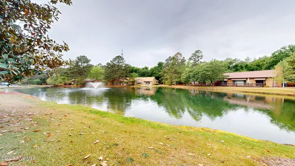 Property Slideshow image 2 of 40 | 604 redwood dr 604, Southern Pines, NC, 28387