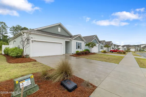 Property Slideshow image 3 of 48 | 1305 clendon cir, Leland, NC, 28451