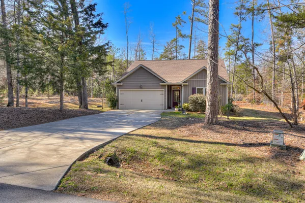 Property Slideshow image 2 of 37 | 328 pro cir, Mc Cormick, SC, 29835