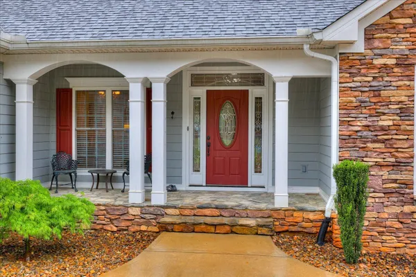 Property Slideshow image 3 of 57 | 107 stonebridge loop, Mc Cormick, SC, 29835