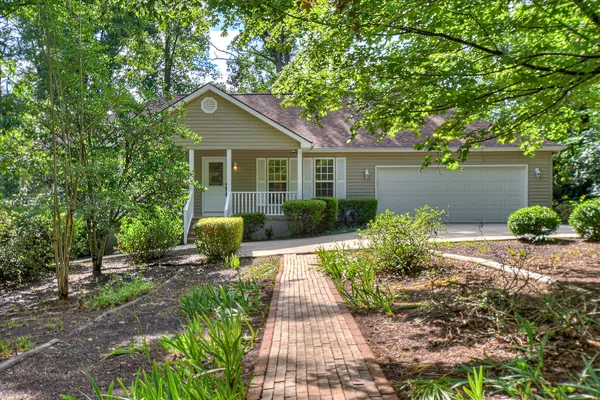 Property Slideshow image 3 of 61 | 160 crescent dr, Mc Cormick, SC, 29835