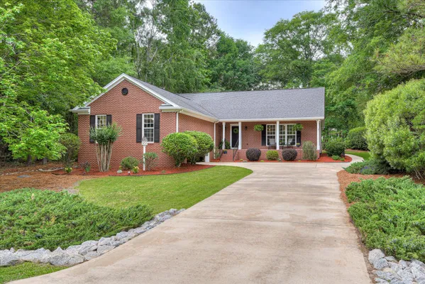 Property Slideshow image 2 of 44 | 138 evergreen ln, Mc Cormick, SC, 29835