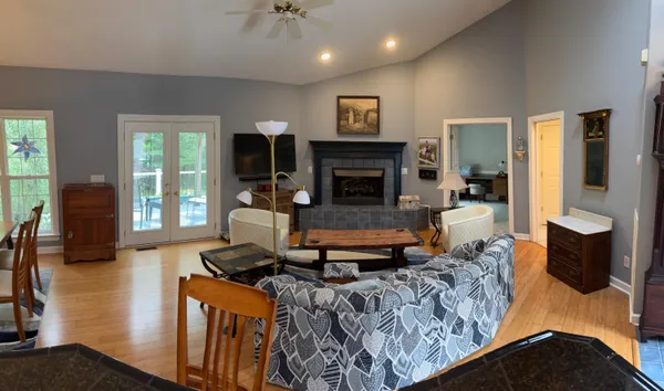 Property Slideshow image 2 of 74 | 405 sawgrass cv, Mc Cormick, SC, 29835