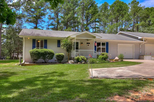 Property Slideshow image 3 of 77 | 136 & 138 edmunds cemetery rd, Mccormick, SC, 29835