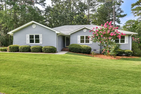 Property Slideshow image 2 of 49 | 301 misty cv, Mc Cormick, SC, 29835