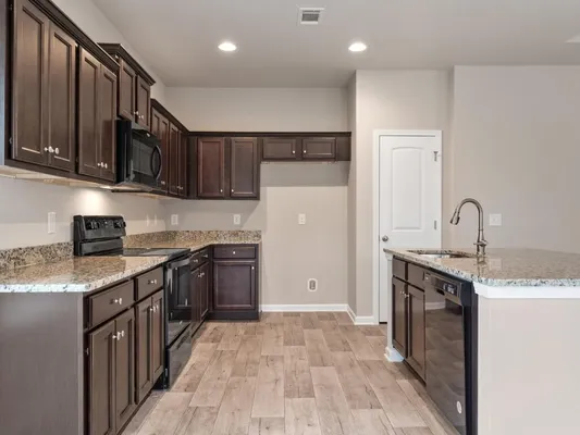 Property Slideshow image 3 of 6 | 302 atlanta pl, Mc Cormick, SC, 29835