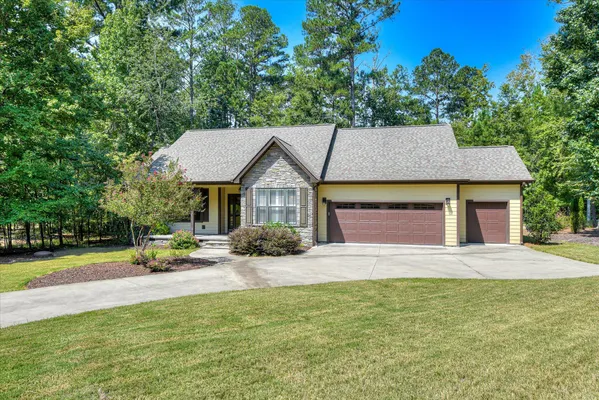 Property Slideshow image 3 of 71 | 153 cumberland dr, Mc Cormick, SC, 29835