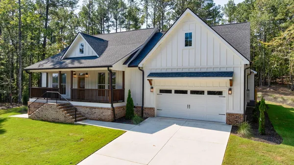 Property Slideshow image 3 of 62 | 126 elliott cir, Mc Cormick, SC, 29835