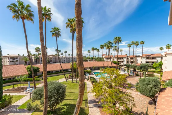 Property Slideshow image 3 of 19 | 17404 n 99th ave unit 339, Sun City, AZ, 85373